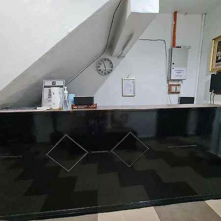 Oyo 90936 Hotel Manjoi Inn Ipoh Exteriör bild