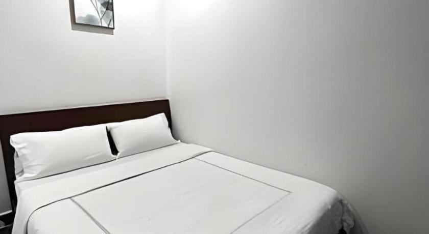 Oyo 90936 Hotel Manjoi Inn Ipoh Exteriör bild